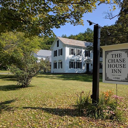 The Chase House Inn Cornish Eksteriør billede