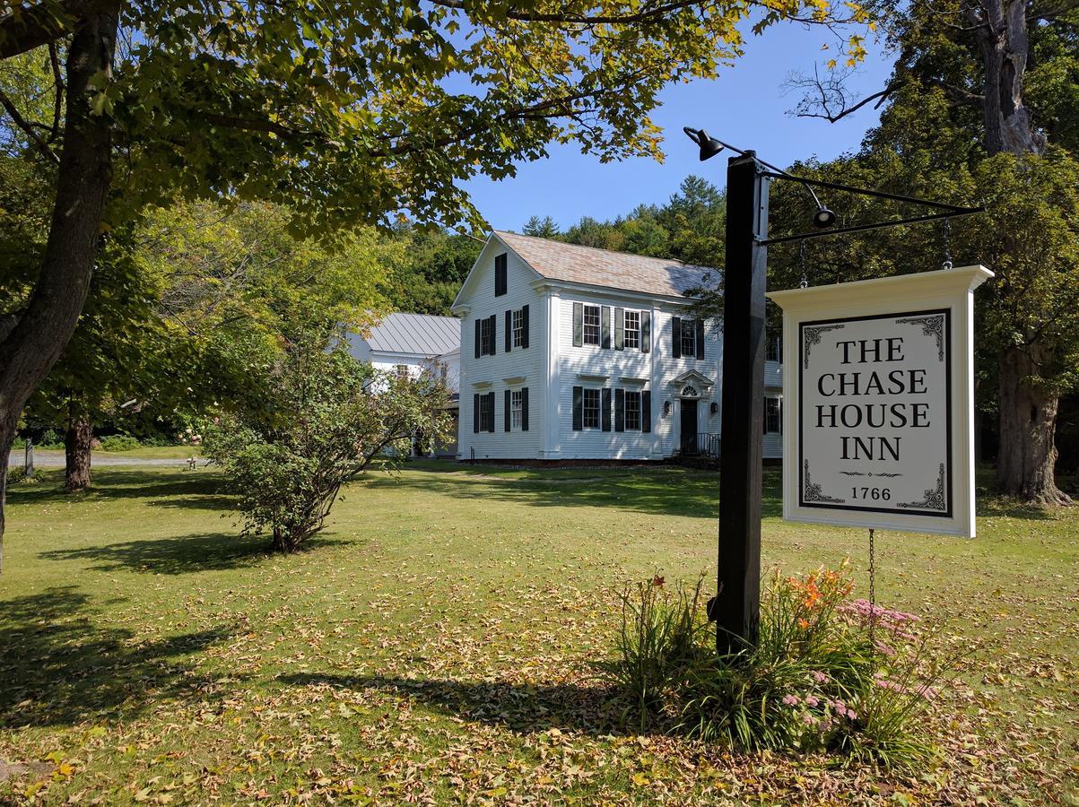 The Chase House Inn Cornish Eksteriør billede